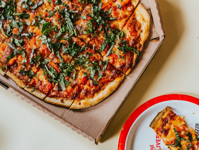 50 Things To Eat - I Fratelli Margarita Pizza 2 copy.jpg