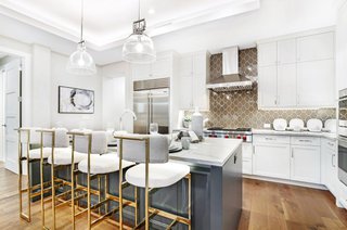 Parkview_Luxe Listing Interior_1-22.jpg