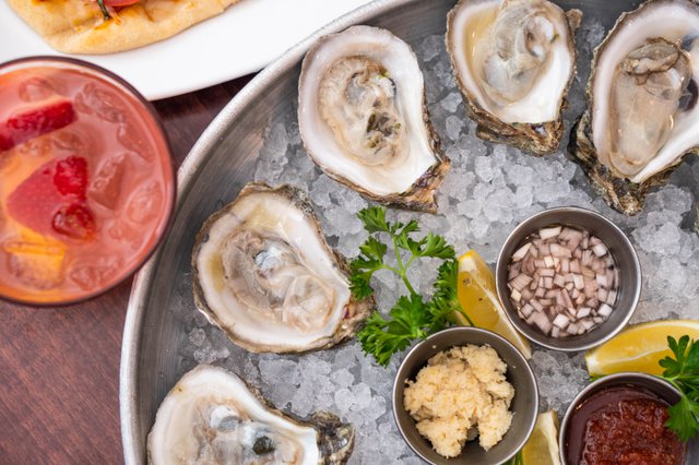 1678480848___Copelands_OysterswithCocktail.jpg